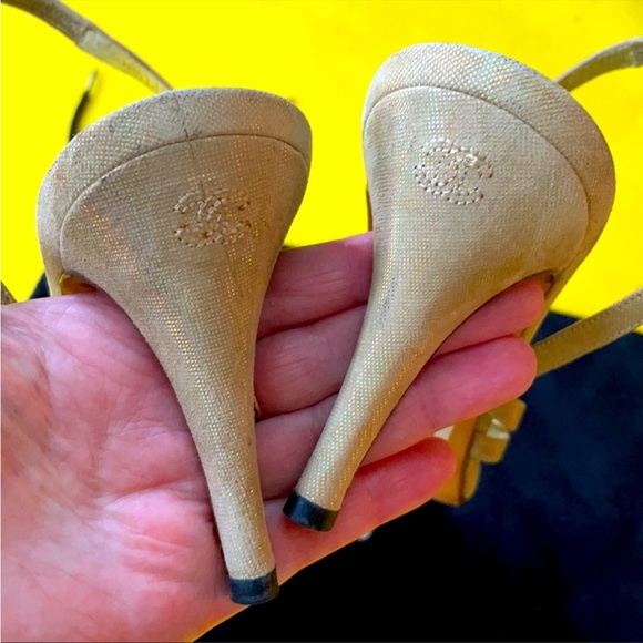 Vintage metallic gold Chanel all leather heels with dust bag - Picture 7 of 9